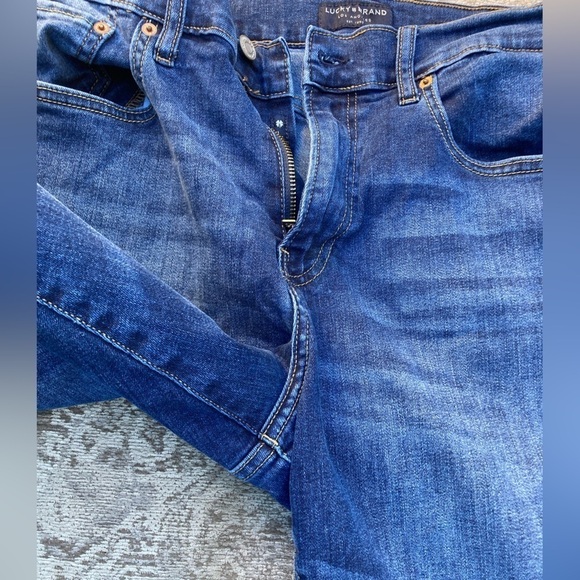 Men's Lucky Brand Jeans Blue 410 Straight Denim 34x30 Zip Logo Whiskers Gorpcore - Picture 7 of 12